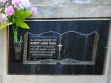image of grave number 585588